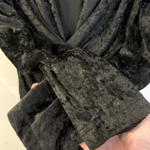 Guess Crushed velour body suit - Picture 4 of 7